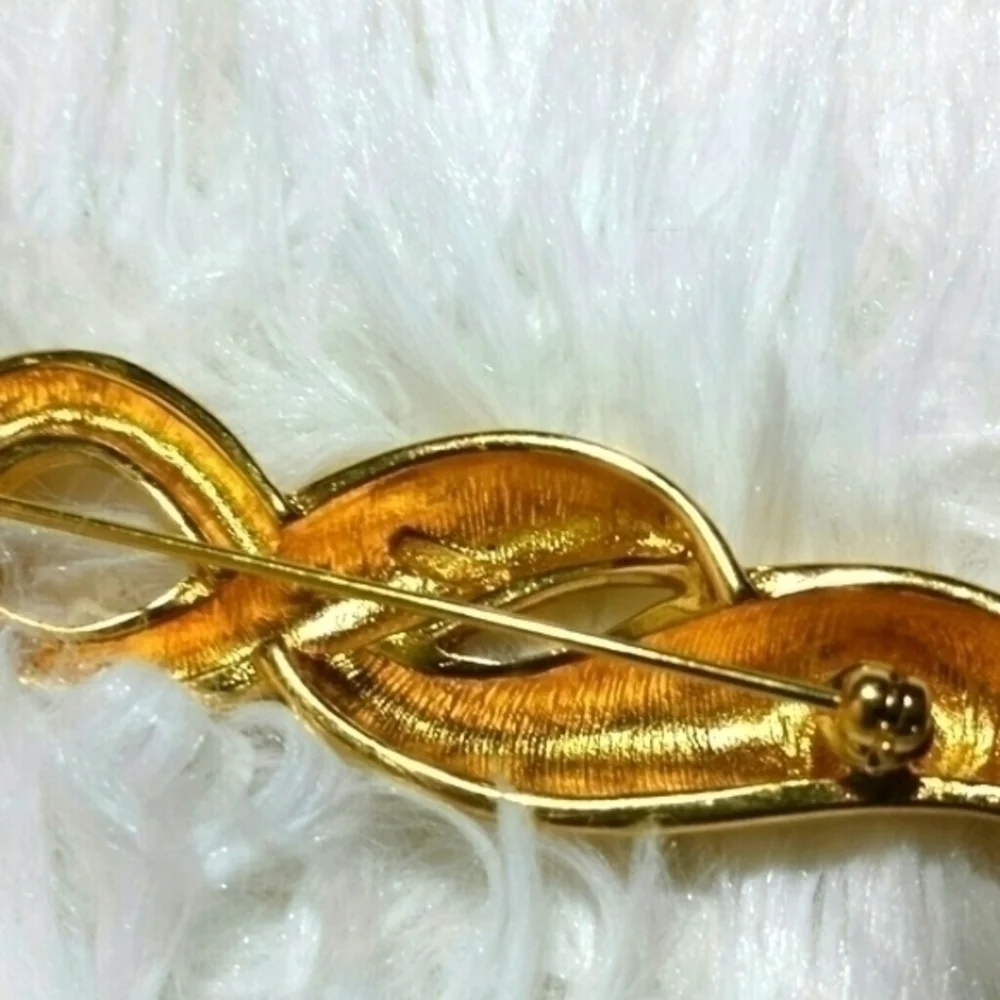 Vintage Monet Looped Ribbon Twist Bar Brooch